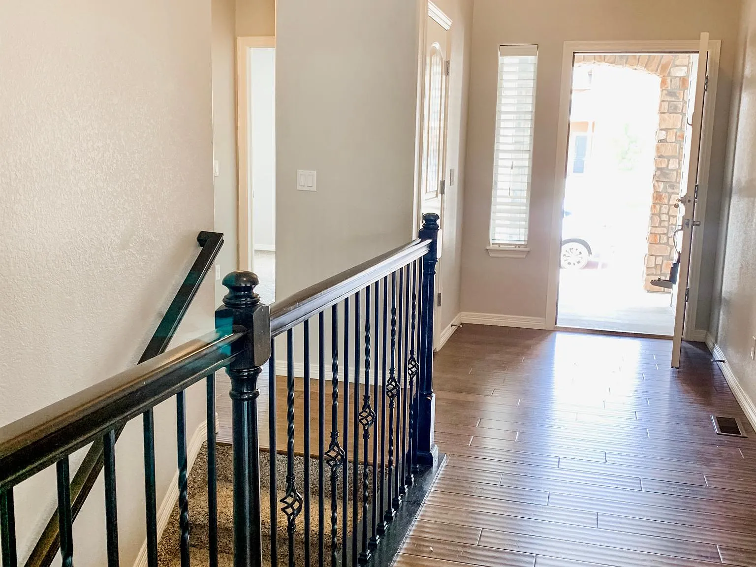 945 Pistol River Way — Photo 2
