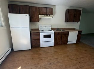 930 SE 2nd St APT 2, Pendleton, OR 97801