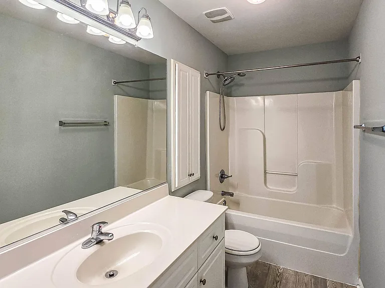726 Creekside Dr — Photo 25