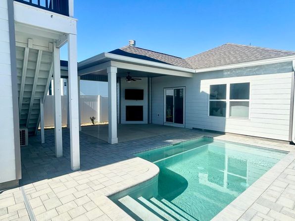 400 Arrowwood Blvd, Freeport, FL 32439