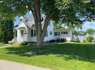 144 24th St SW, Mason City, IA 50401