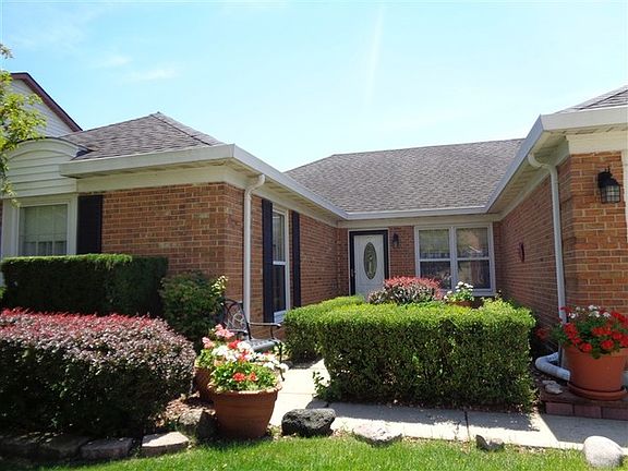 2nd image of 1271 Darlington Ct
