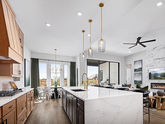 7th image of this home