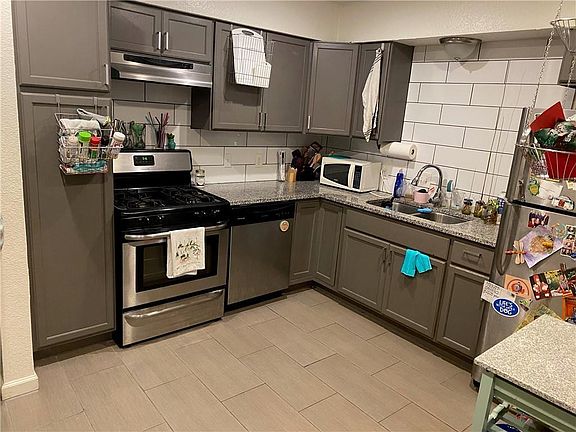 4th image of 3464 Willowrun Dr APT A
