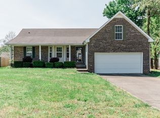 1644 Barrywood Cir E, Clarksville, TN 37042