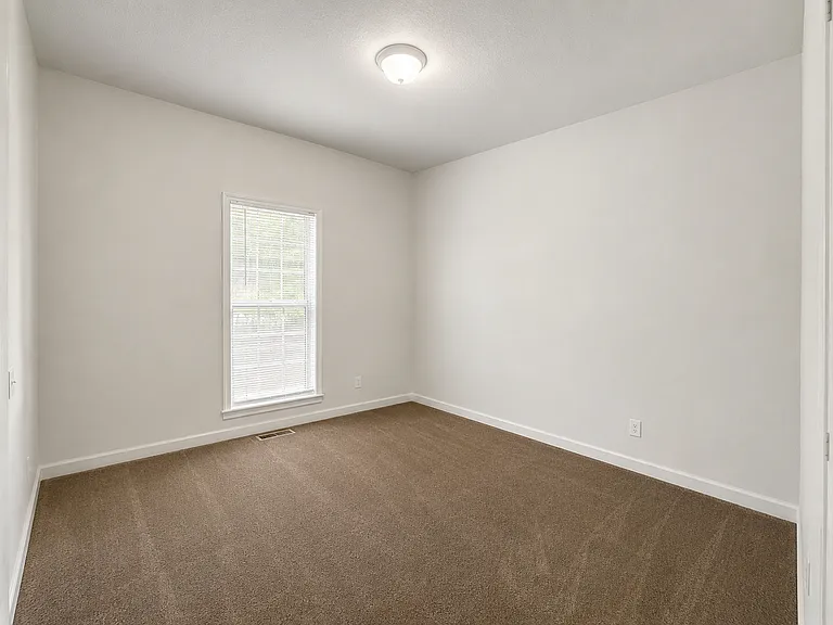 11 Lee Way — Photo 9