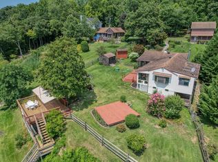 64 S Shore Rd, Elkton, MD 21921