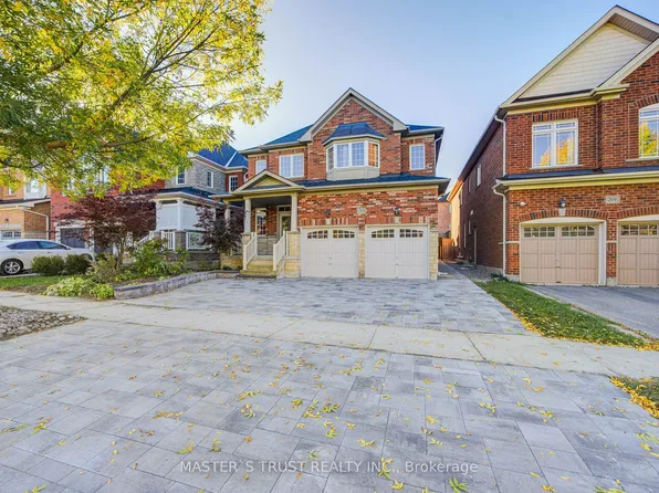 213 River Ridge Blvd, Aurora, ON L4G 7T7