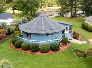 1227 Taw Caw Dr, Summerton, SC 29148