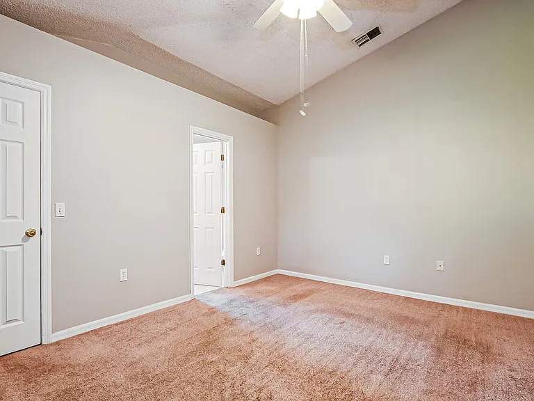 1324 Montheath Cir — Photo 10