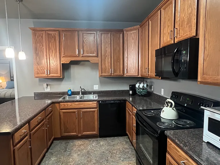 610 Main St #1 — Photo 8