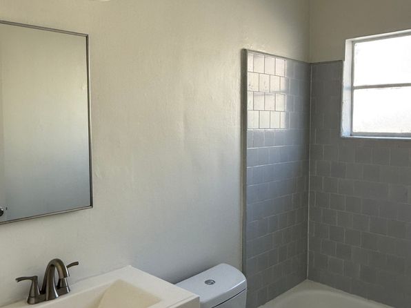 1035 N Edinburgh Ave APT 17