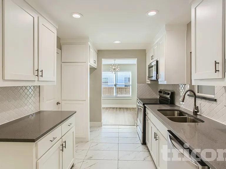 1723 Shaw St — Photo 4