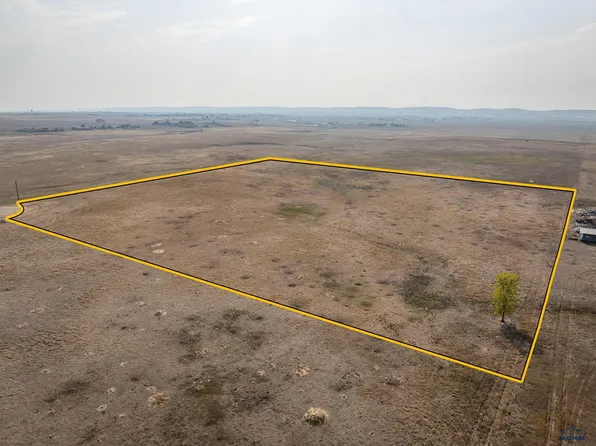 2 Snaffle Ct, Rapid City, SD 57701