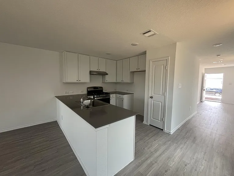 3729 Wentz Hill Dr — Photo 9