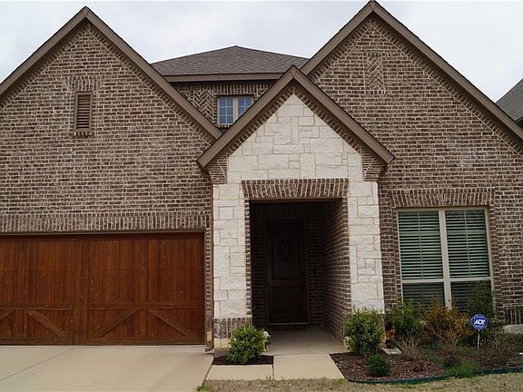 3rd image of 809 Bandelier Ln