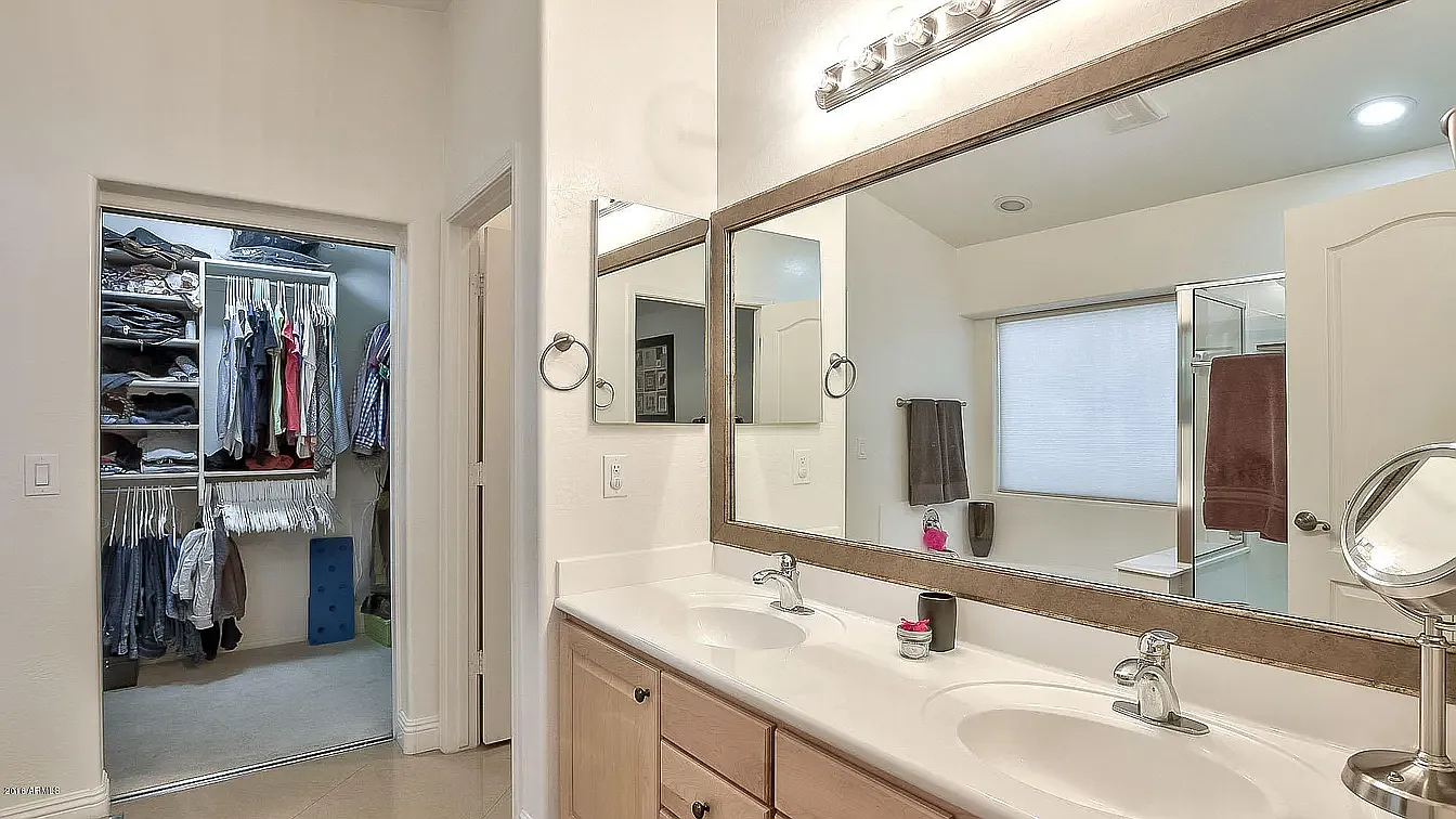 3 bed, 2097 sqft, $3,200 — Photo 4