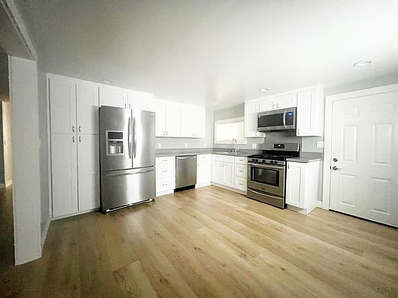 4th image of 22447 Stevens Creek Blvd
