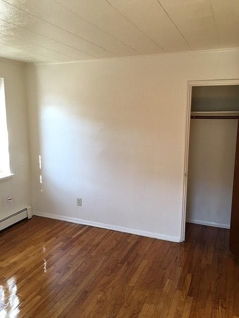 2nd image of 174 Polifly Rd APT B8