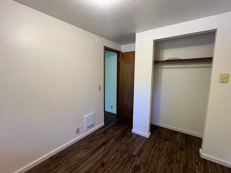 610-620 W Central Blvd — Photo 5