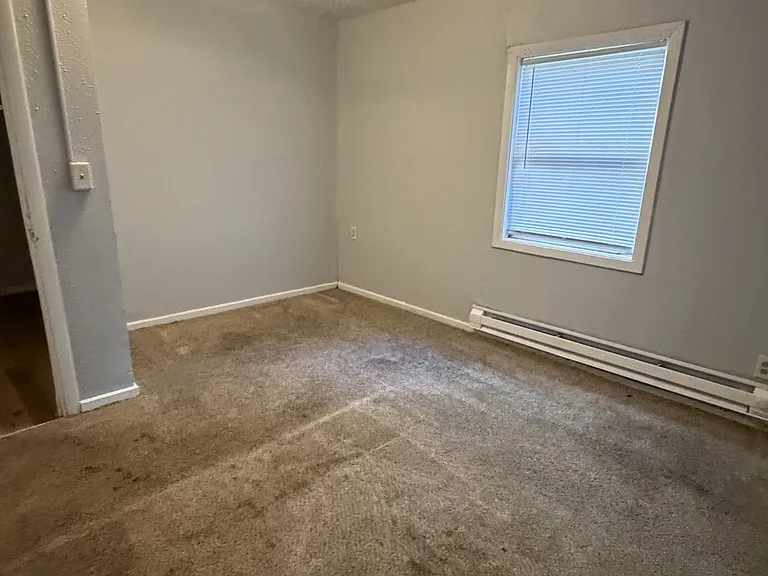 2213 E Adams St — Photo 6