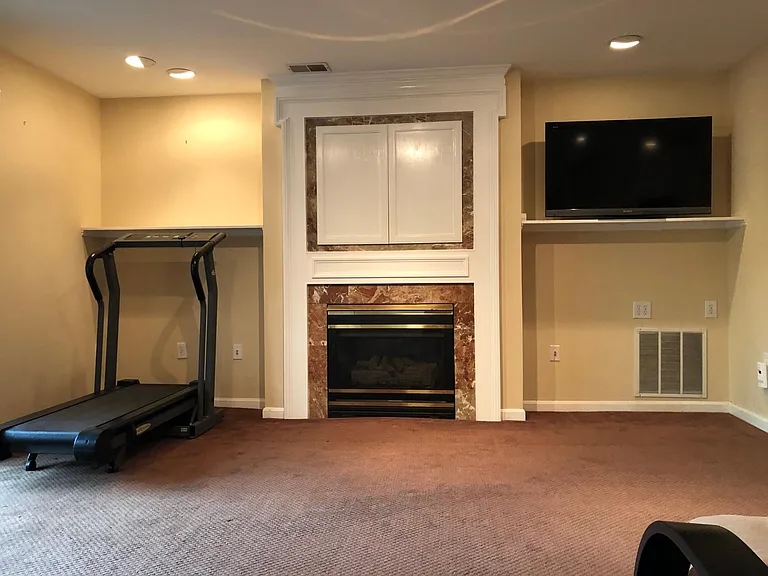 4105 Cherry Hill Rd — Photo 29