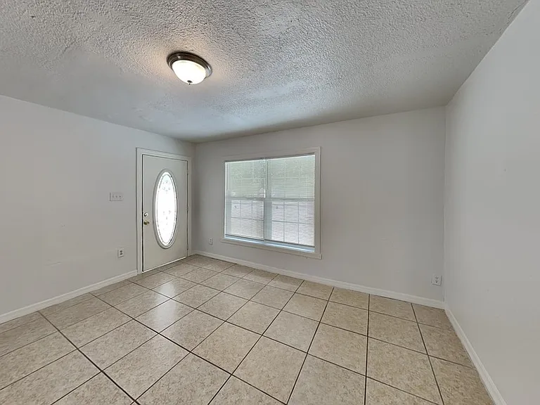 101 Samuel St — Photo 19