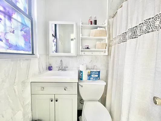 Rented by Century 21 Premier  | media 9