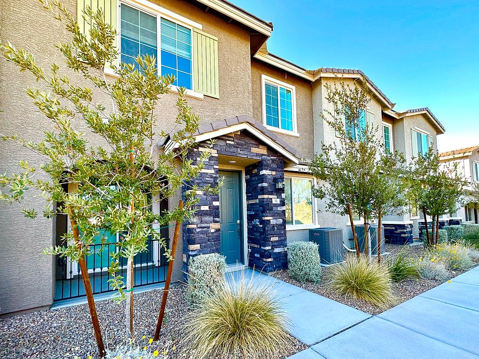1st image of 20 Barbara Ln #16