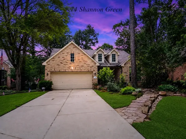74 Shannon Green Ct, Conroe, TX 77384
