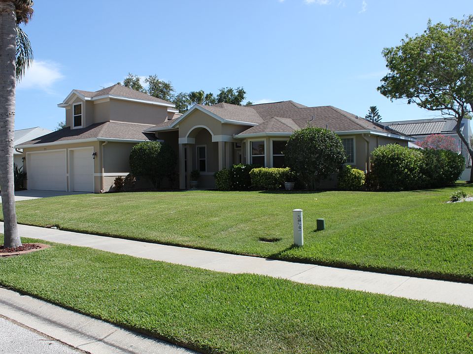 1st image of 834 Woodbine Dr