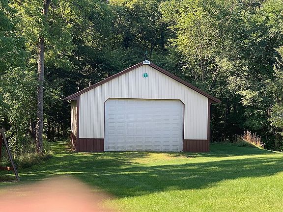 McLeary Pole Building