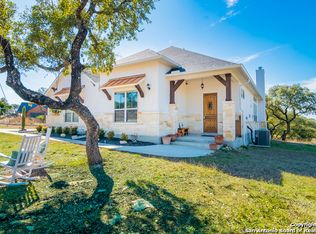 1581 Lake Ridge Blvd, Canyon Lake, TX 78133