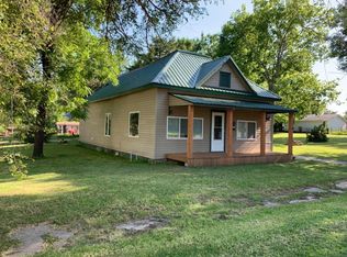 1223 Bridge St, Humboldt, KS 66748