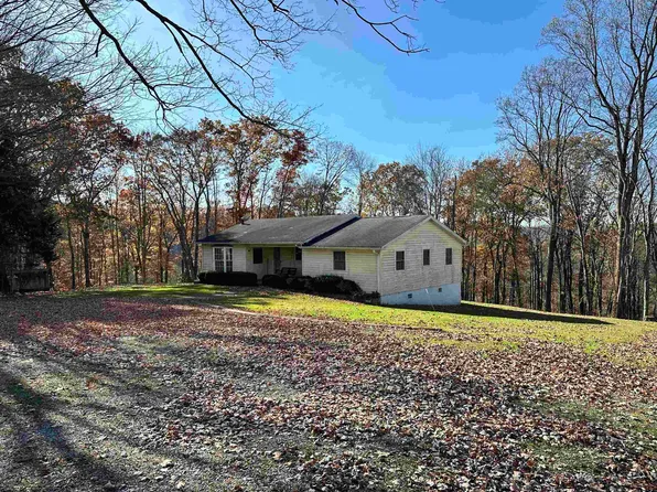 394 Powell Rd, Fairmont, WV 26554