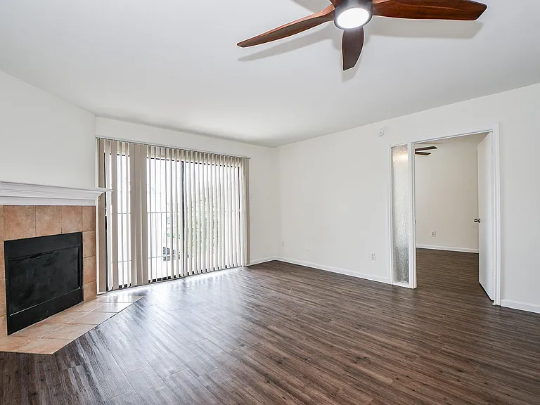 2824 S Bartell Dr #311 — Photo 7