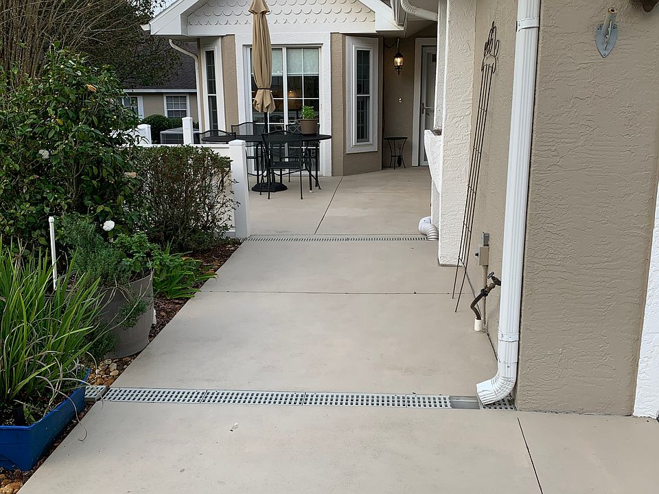 Entrance walkway