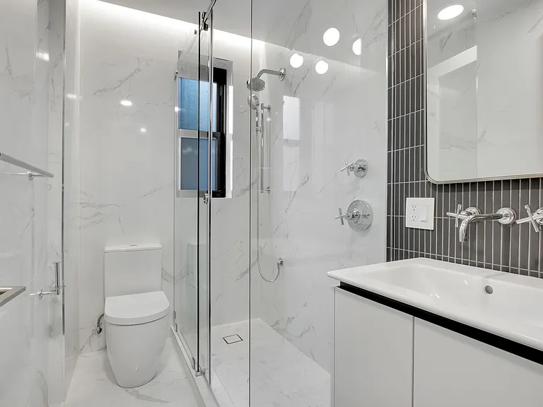 145 Henry St #4V — Photo 7