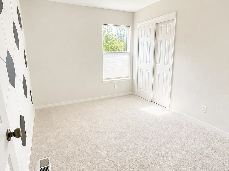 3305 S Juneau St — Photo 7