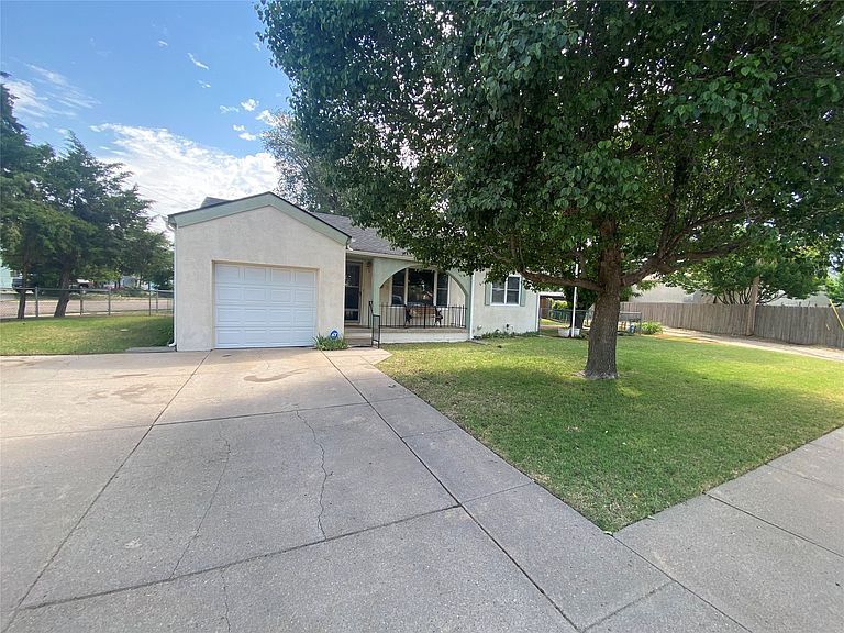 Listing photo 4