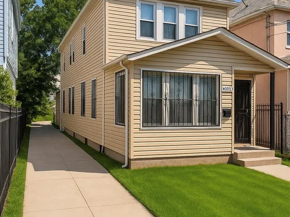(undisclosed Address), Richmond Hill S., NY 11419