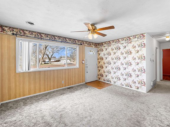 3rd image of 427 Yale Ave