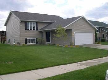 1st image of 513 Grayhawk Dr