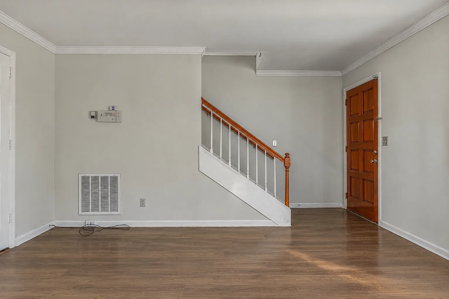 114 Acklen Park Dr — Photo 3