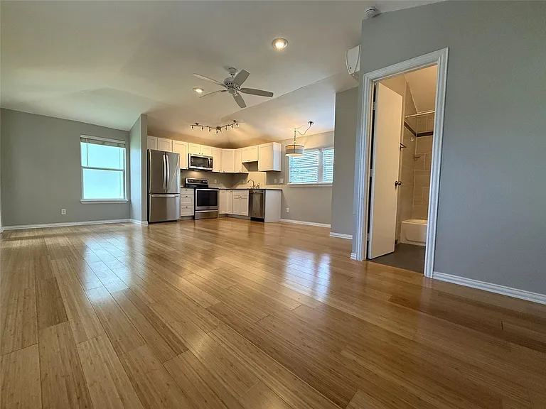 4019 Ascot Ln — Photo 12