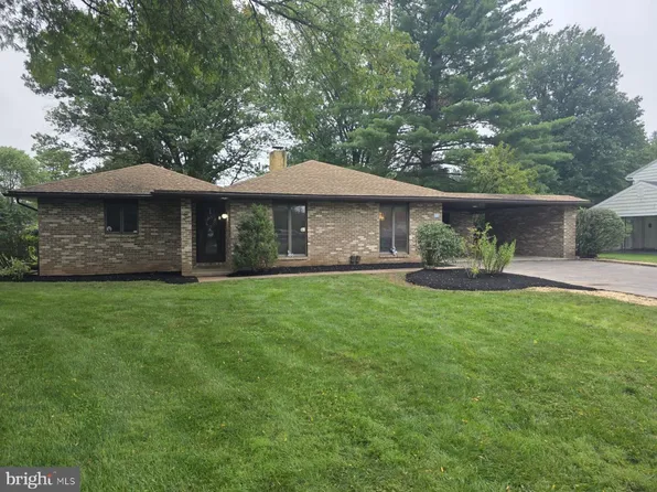 215 W 49th St, Reading, PA 19606