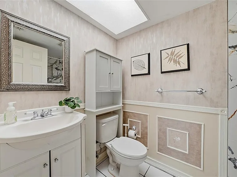 906 Carlton Rd — Photo 16