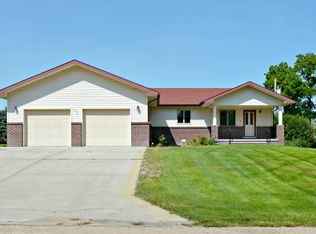 612 W Plum St, Cedar Rapids, NE 68627