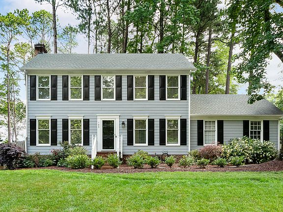 2nd image of 105 Cavendish Dr
