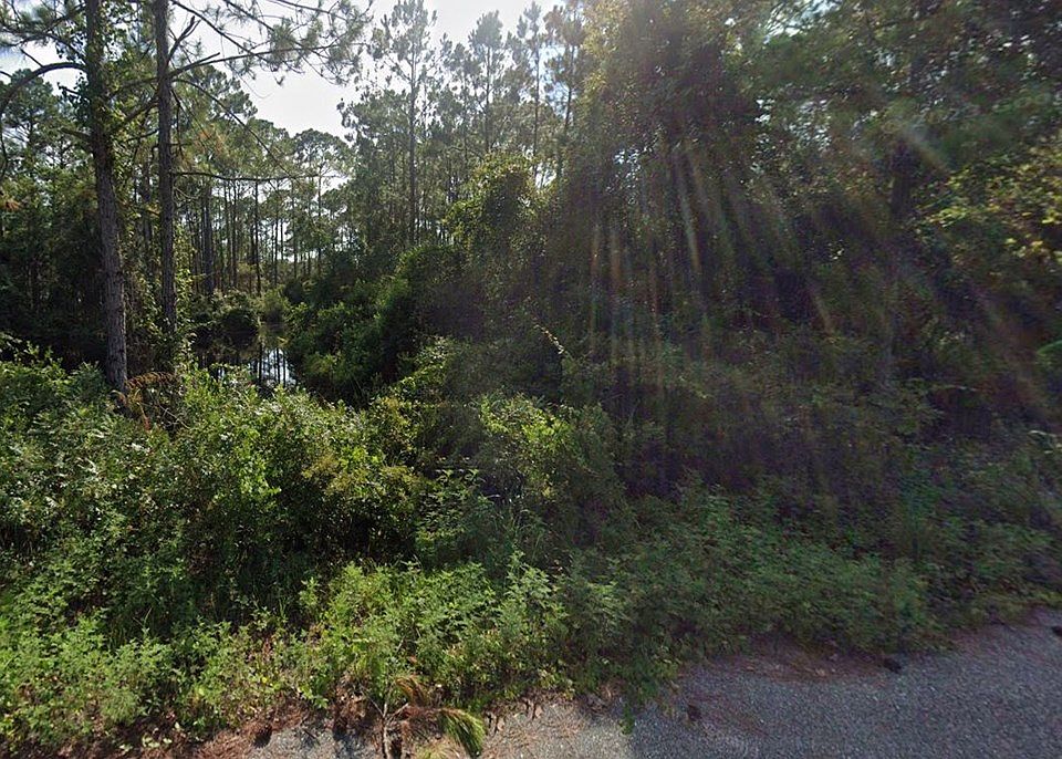 2nd image of 120 Bay Magnolia Ln